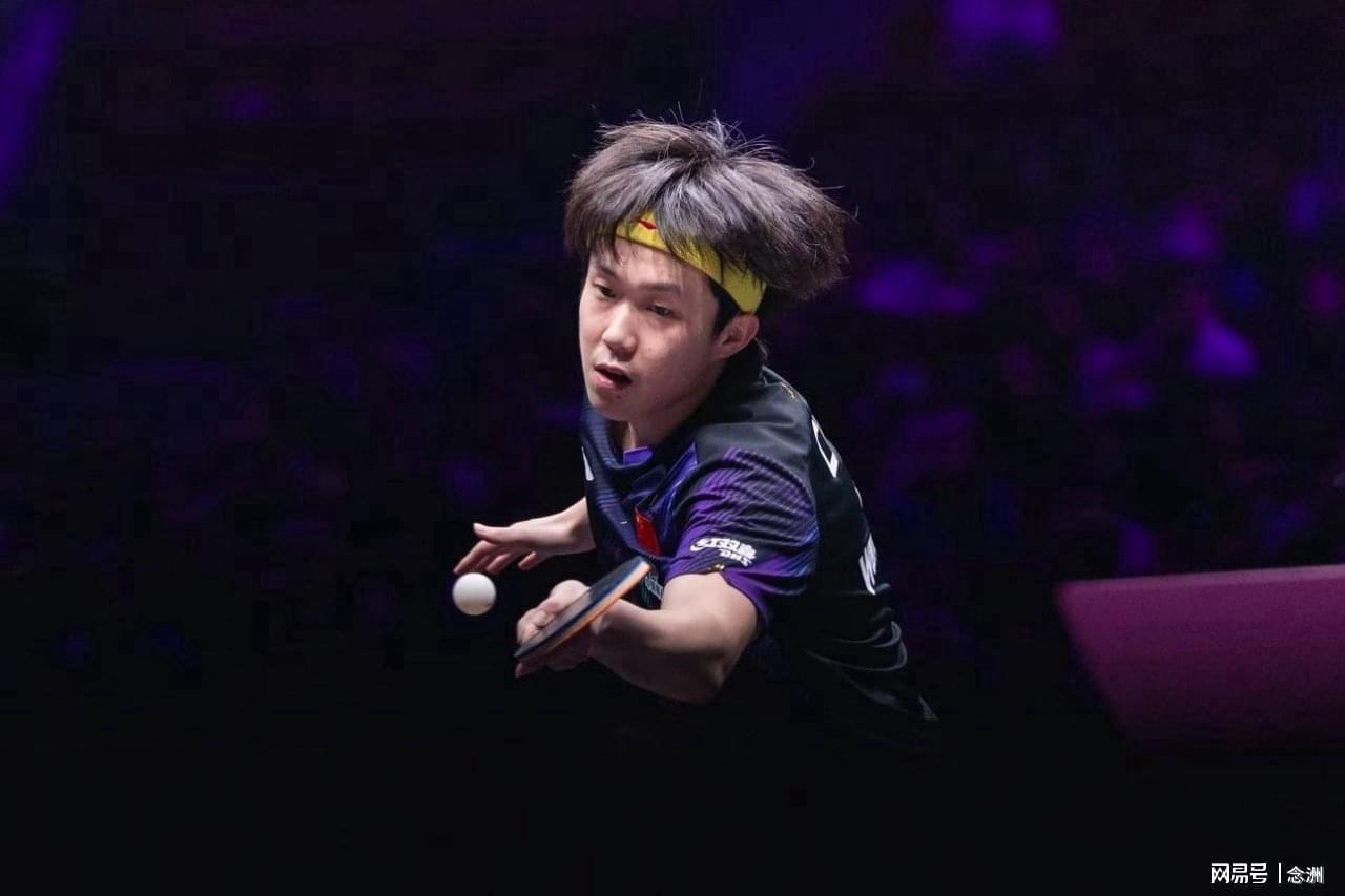 央视名嘴:王楚钦越来越强 樊振东还是国乒队员 跟王楚钦不分上下